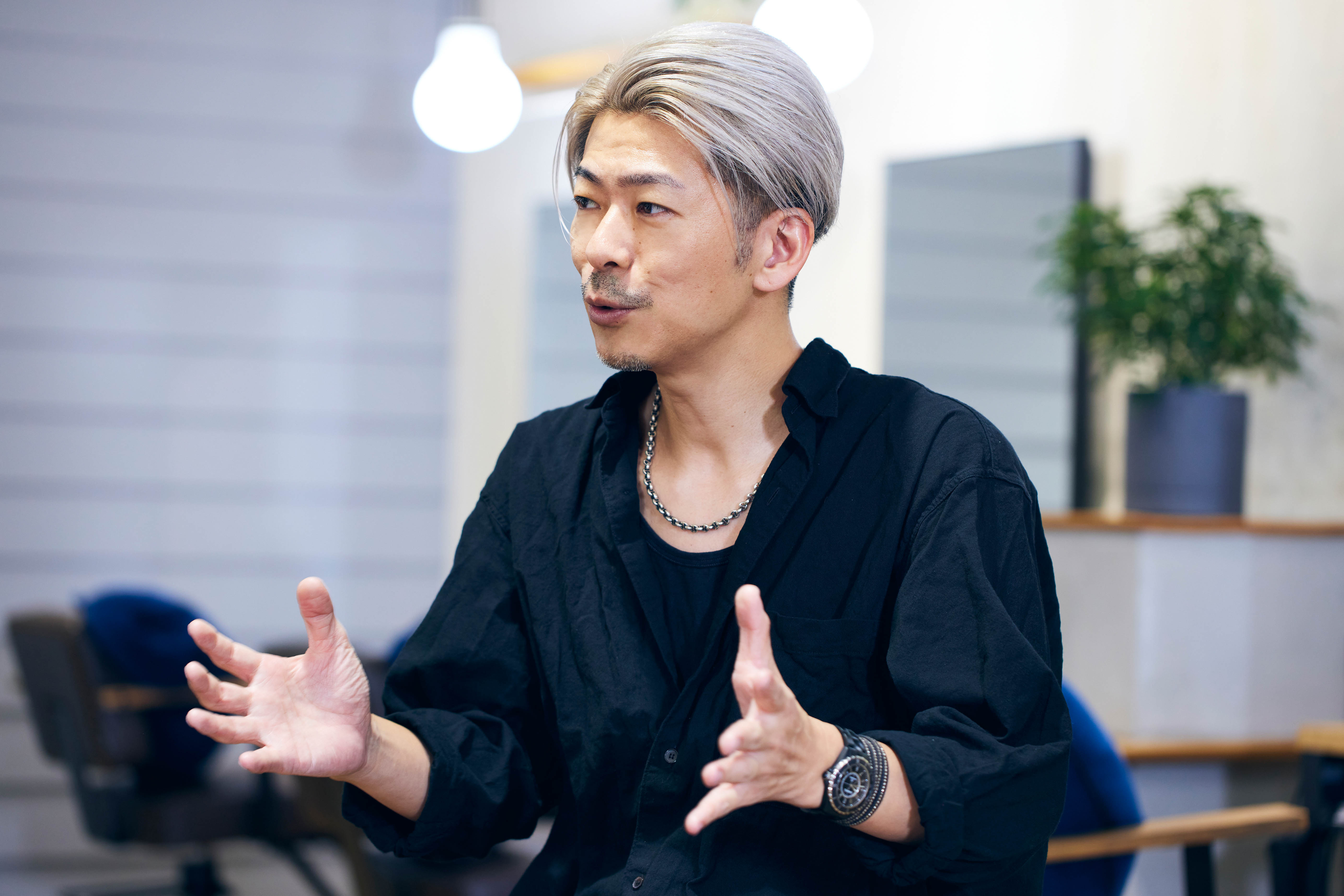 インタビューに応えるリアン畠山さん