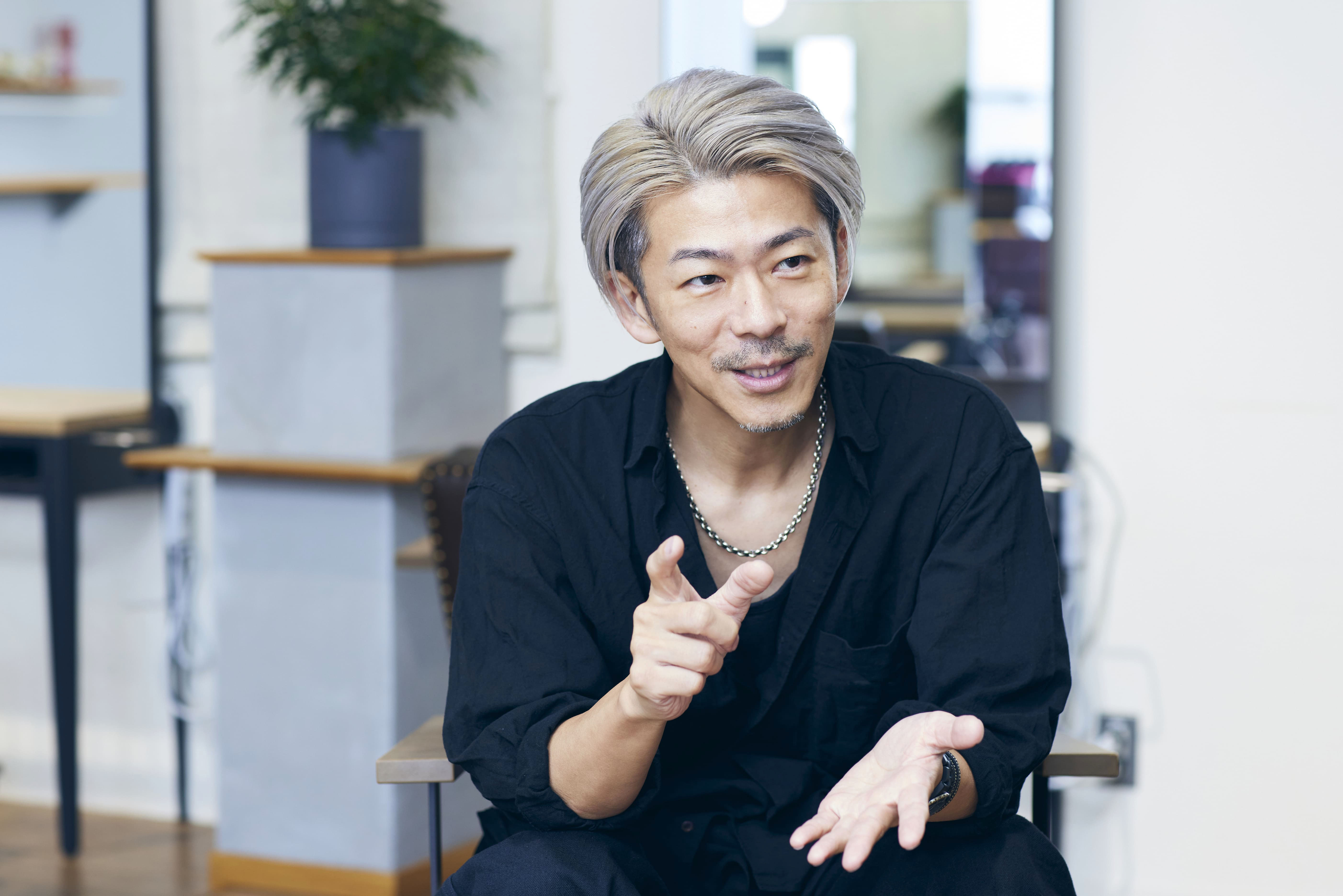 残留物を取り除くことで違いを実感できる。ケアの重要性を語る畠山さん